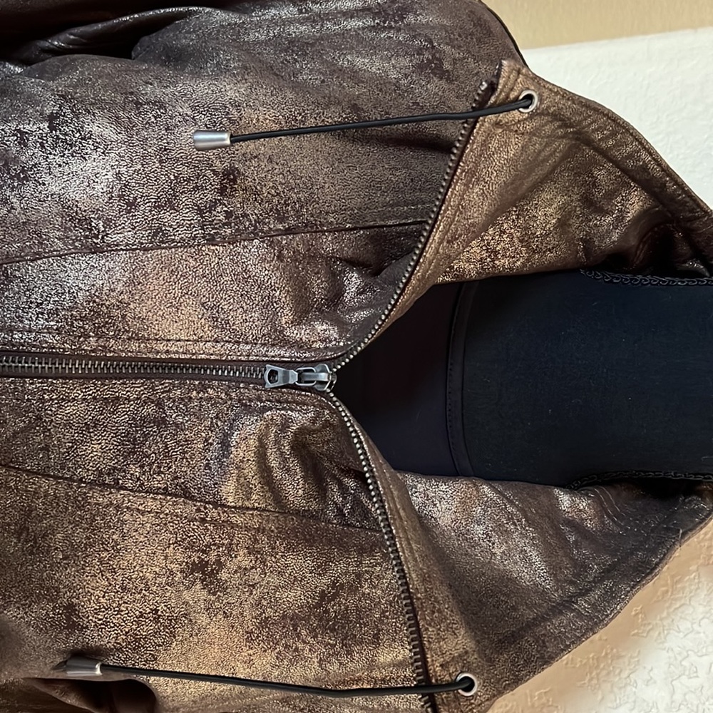 Leather Bomber Jacket, NWT, slightly metallic with worn look, Chico’s sz3, large - Picture 5 of 13
